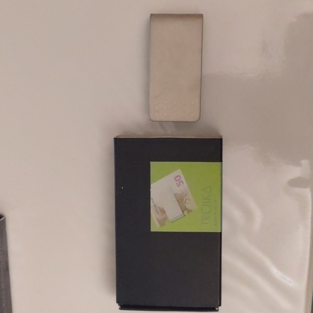 Troika Money clip